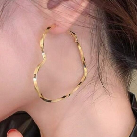 Classic Twisted Heart-Shaped Hoop Earrings Fashionable, Fun & Simple Design #185 - Picture 3 of 4